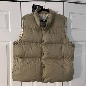 L.L. Bean Men's Trail Model Down Puffer Vest -Sandstone